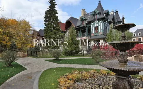 3-этажный коттедж 1 077.1 м² без отделки