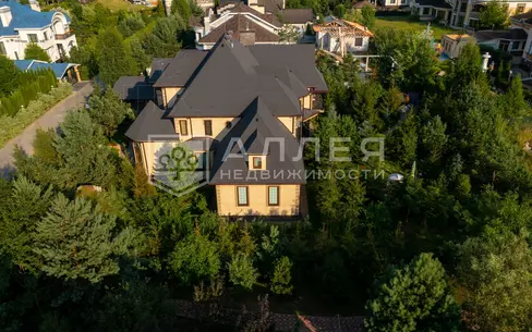 2-этажный коттедж 385 м² с отделкой