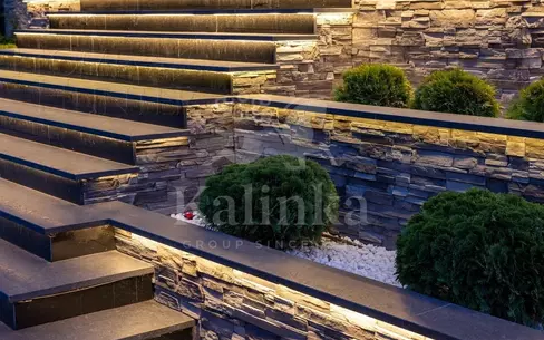 2-этажный коттедж 1 700 м² без отделки