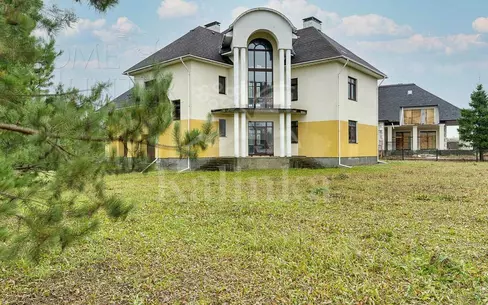 2-этажный коттедж 700 м² без отделки