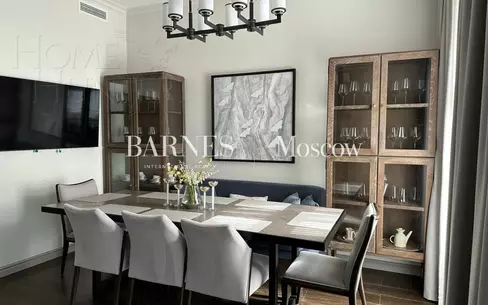 3-этажный таунхаус 330 м² с отделкой