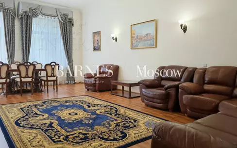 2-этажный таунхаус 286 м² с отделкой