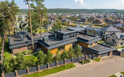 2-этажный коттедж 650 м² с отделкой