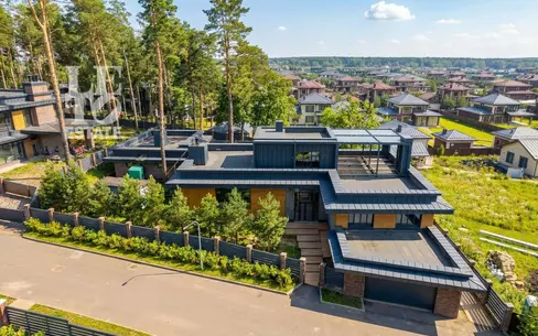 2-этажный коттедж 650 м² с отделкой