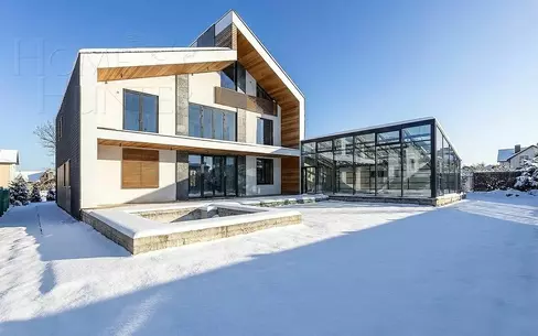 2-этажный коттедж 742 м² без отделки