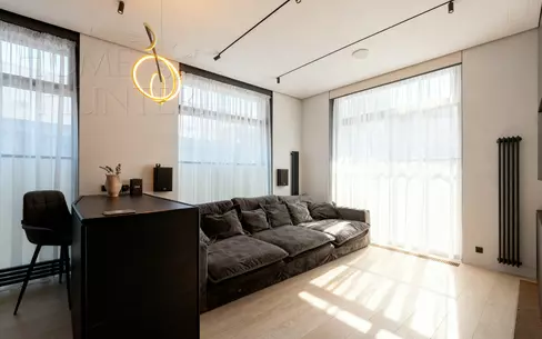 3-комн. кв., 90 м², 1/20 этаж