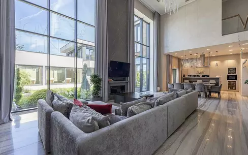 2-этажный коттедж 570 м² с отделкой