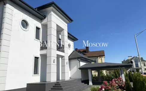 2-этажный коттедж 620 м² с отделкой