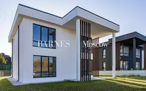 2-этажный коттедж 261 м² без отделки