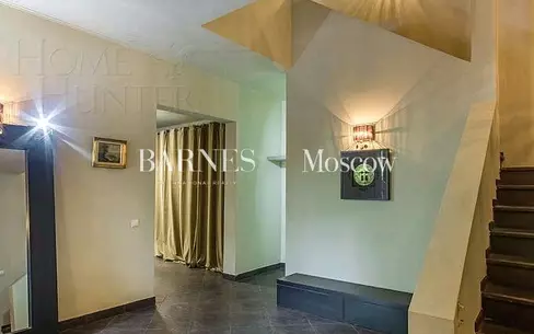 3-этажный коттедж 380 м² с отделкой