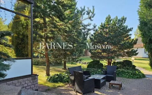 2-этажный коттедж 300 м² с отделкой