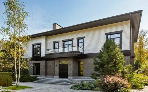 2-этажный коттедж 1 150 м² с отделкой