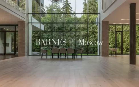 2-этажный коттедж 1 040 м² с отделкой