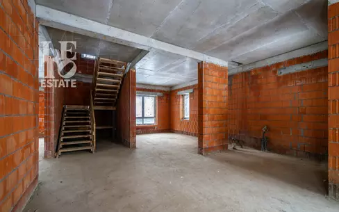 2-этажный коттедж 300 м² без отделки