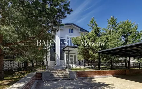 2-этажный коттедж 445.4 м² с отделкой