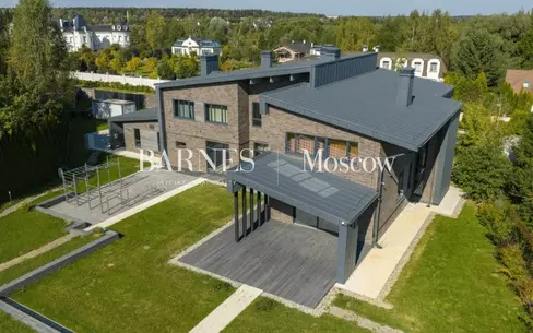 2-этажный коттедж 647 м² с отделкой