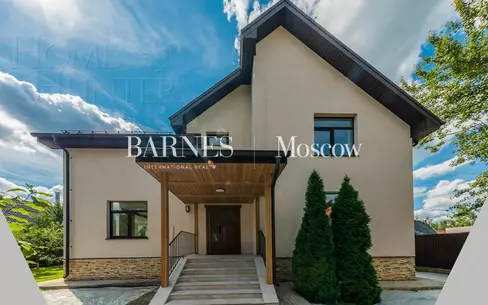 2-этажный коттедж 500 м² с отделкой