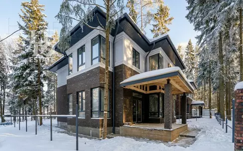 2-этажный коттедж 300 м² без отделки