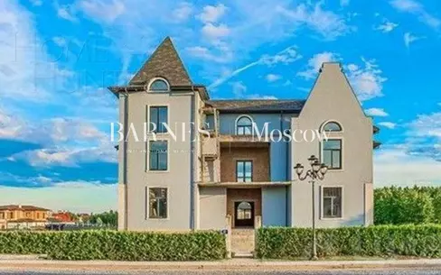 2-этажный коттедж 1 082 м² без отделки