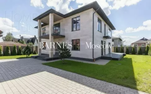 2-этажный коттедж 340 м² без отделки