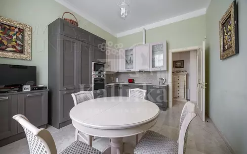 2-этажный таунхаус 350 м² с отделкой