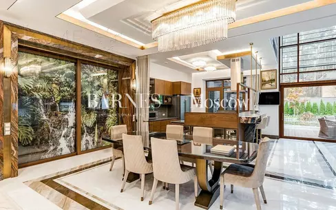 2-этажный коттедж 980 м² с отделкой