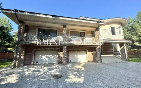 2-этажный коттедж 864.9 м² без отделки