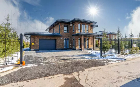 2-этажный коттедж 340 м² с отделкой