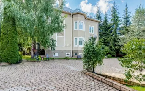 2-этажный коттедж 680 м² с отделкой