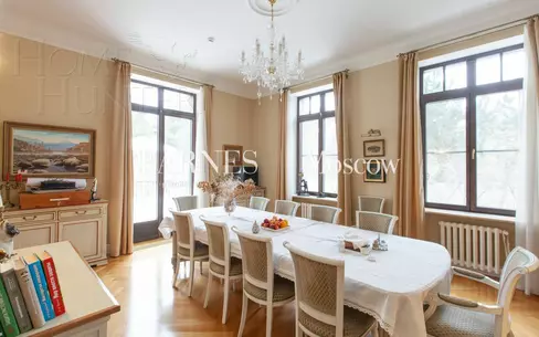 2-этажный коттедж 1 094 м² с отделкой