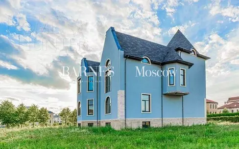 2-этажный коттедж 1 082 м² без отделки