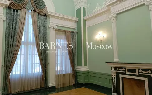 2-этажный коттедж 1 959 м² с отделкой