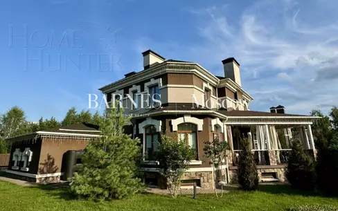 2-этажный коттедж 400 м² с отделкой