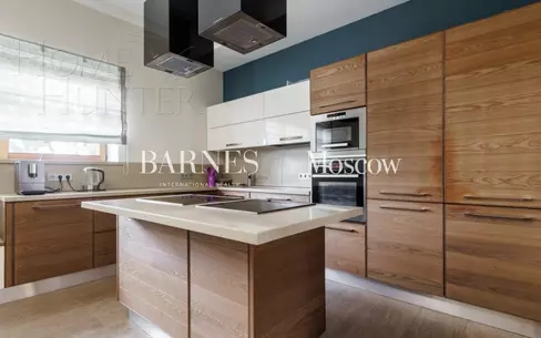 2-этажный коттедж 650 м² с отделкой