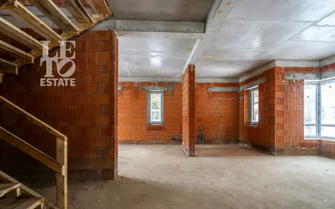2-этажный коттедж 300 м² без отделки