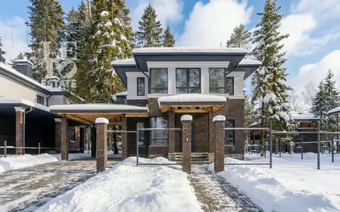 2-этажный коттедж 270 м² без отделки