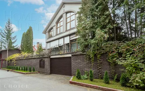 3-этажный коттедж 880 м² с отделкой