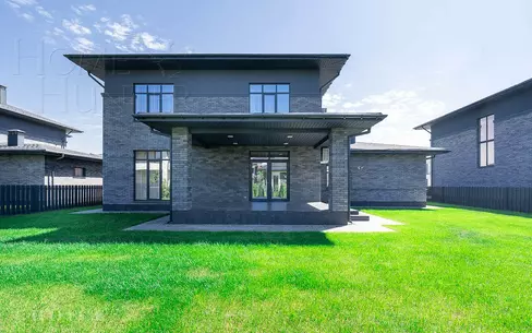 2-этажный коттедж 324 м² с отделкой