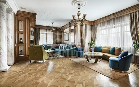 3-этажный коттедж 1 200 м² с отделкой