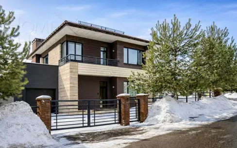 2-этажный коттедж 344.21 м² с отделкой