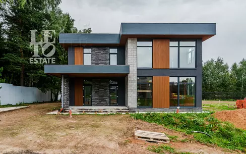 2-этажный коттедж 282 м² без отделки