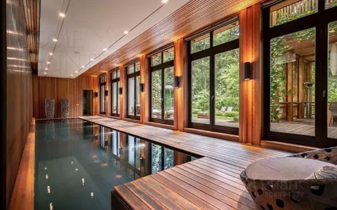 2-этажный коттедж 804.9 м² с отделкой