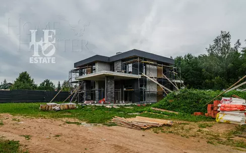 2-этажный коттедж 282 м² без отделки