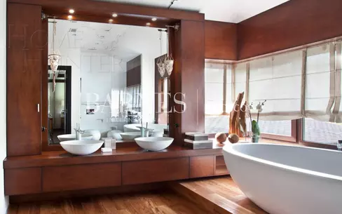 2-этажный коттедж 1 377 м² с отделкой