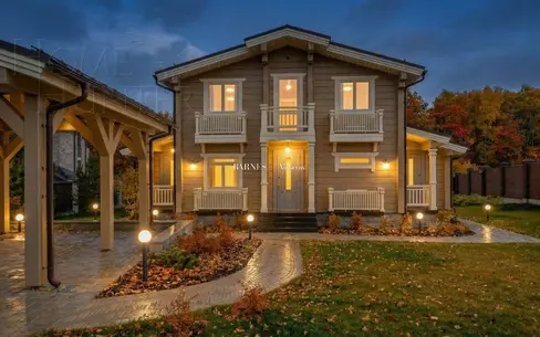 2-этажный коттедж 250 м² с отделкой