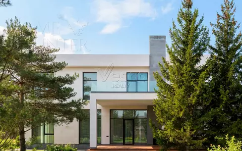 2-этажный коттедж 1 000 м² с отделкой