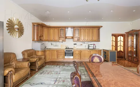 2-этажный коттедж 732 м² с отделкой