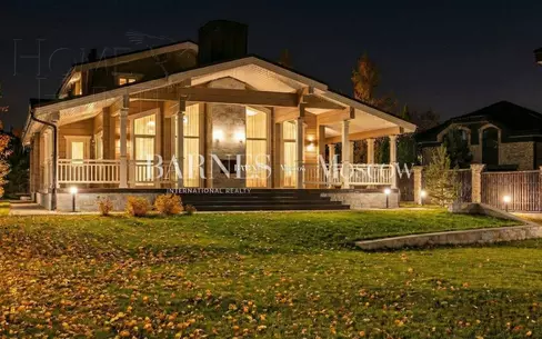 2-этажный коттедж 250 м² с отделкой