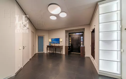 2-этажный коттедж 1 512 м² с отделкой