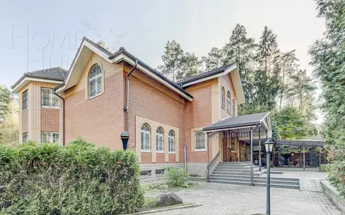 2-этажный коттедж 732 м² с отделкой